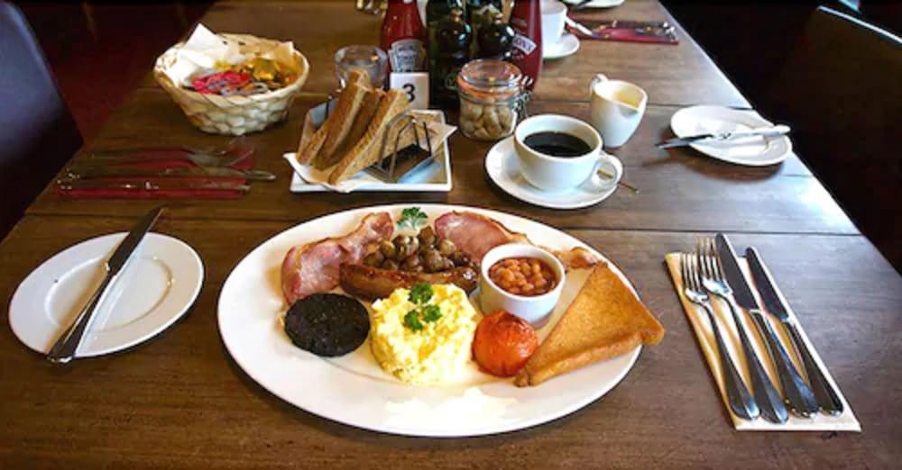 Wayford Bridge Inn Hotel Сталхэм Экстерьер фото