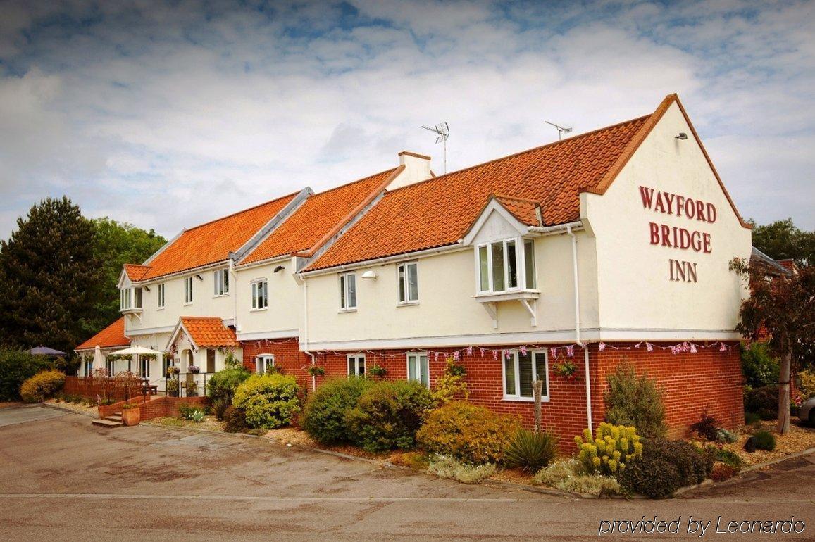 Wayford Bridge Inn Hotel Сталхэм Экстерьер фото