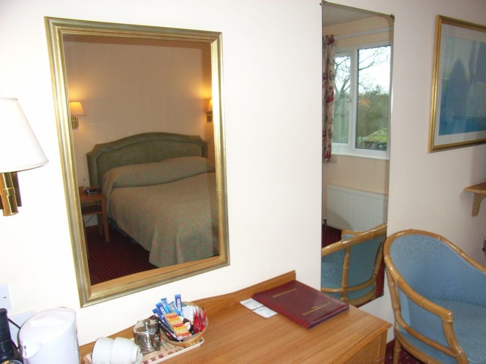 Wayford Bridge Inn Hotel Сталхэм Экстерьер фото