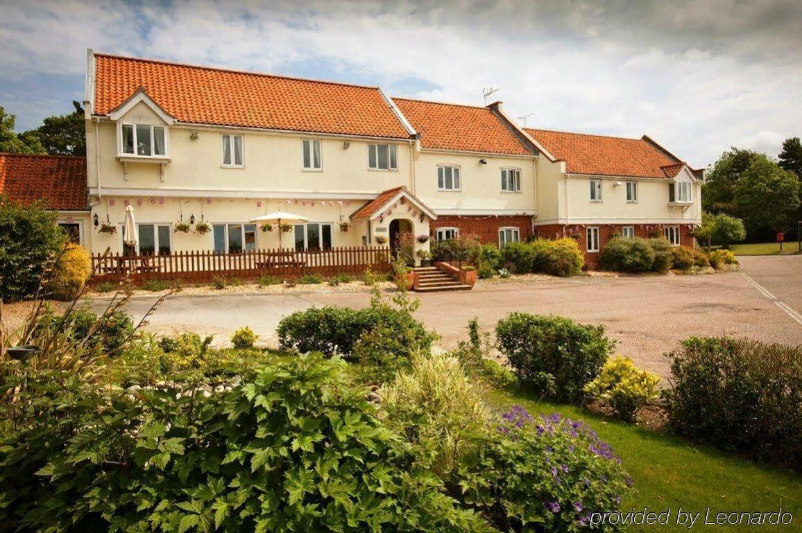 Wayford Bridge Inn Hotel Сталхэм Экстерьер фото